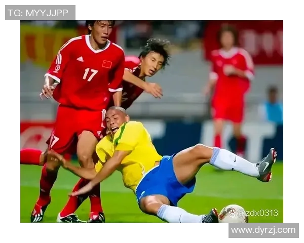 国足足球明星系列揭秘:他们的奋斗历程与辉煌成就背后的故事